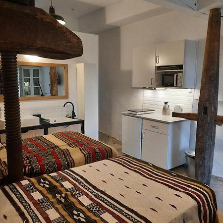 Dormir Au Pressoir Montagnieu  Exteriér fotografie